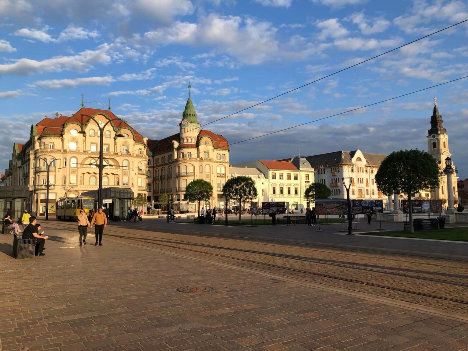 Oradea - o destinație potrivită pentru un City Break (Top 15 obiective ...
